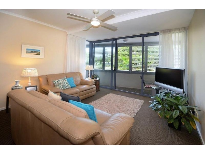 2006/1 Ocean Street, Burleigh Heads QLD 4220