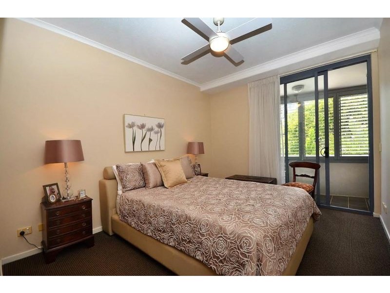 2006/1 Ocean Street, Burleigh Heads QLD 4220