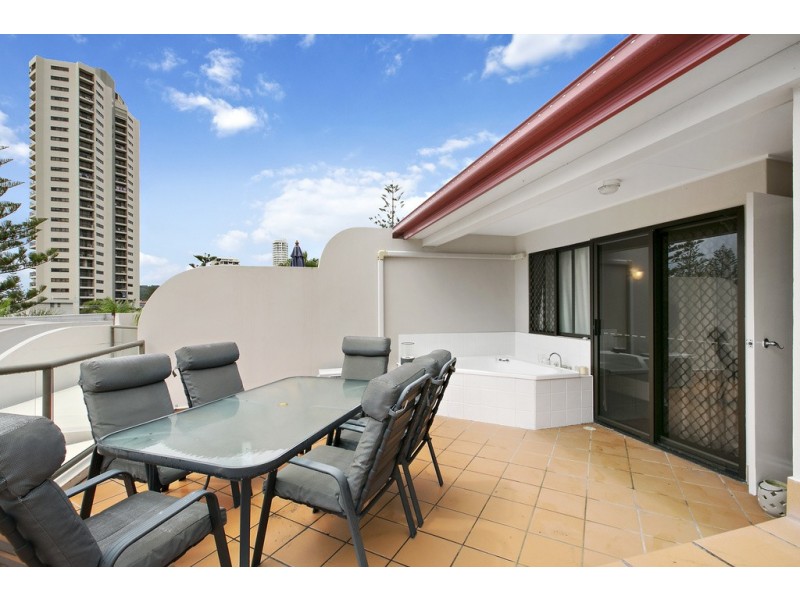 28/5 Fourth Avenue, Burleigh Heads QLD 4220