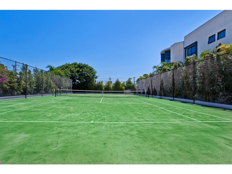 9/186 The Esplanade, Burleigh Heads QLD 4220