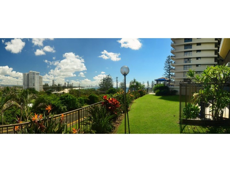 2/45 Hayle Street, Burleigh Heads QLD 4220