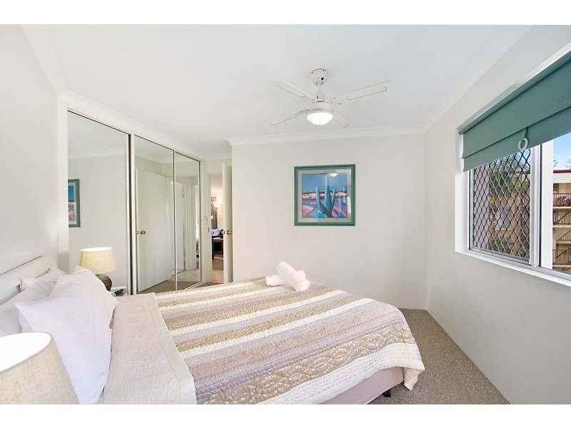 15/136 The Esplanade, Burleigh Heads QLD 4220