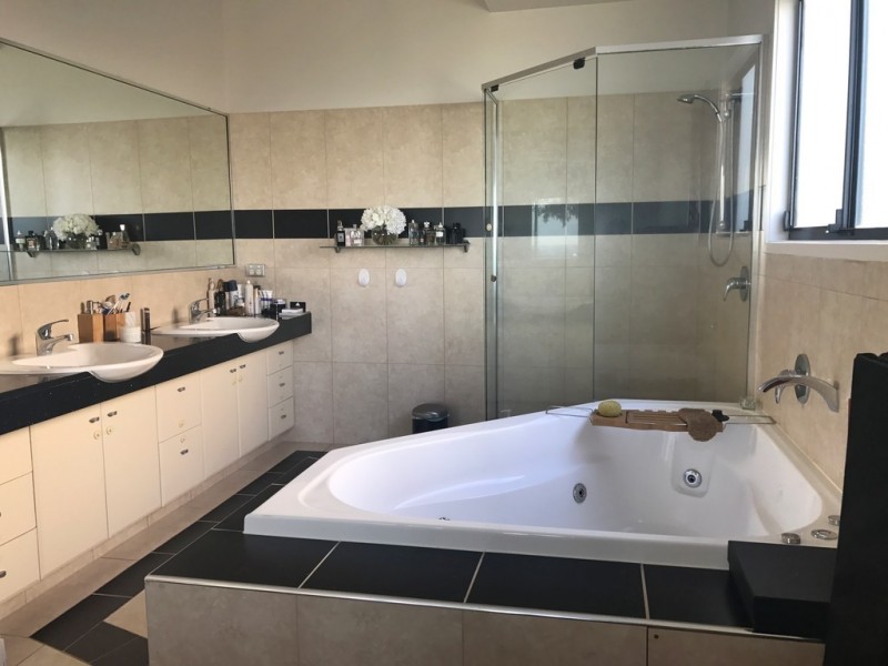 Burleigh Heads QLD 4220