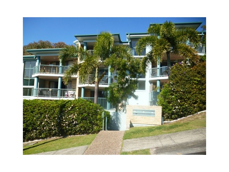 5/2 Brake Street, Burleigh Heads QLD 4220