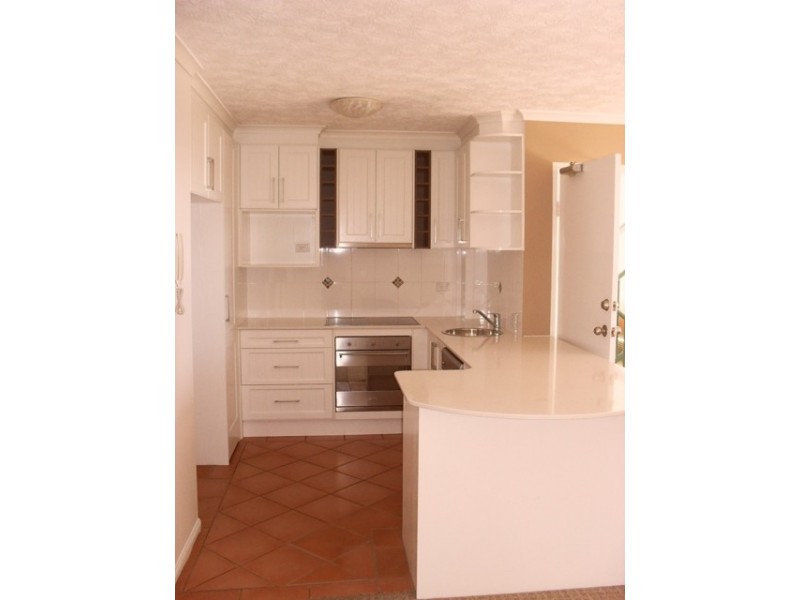 5/2 Brake Street, Burleigh Heads QLD 4220