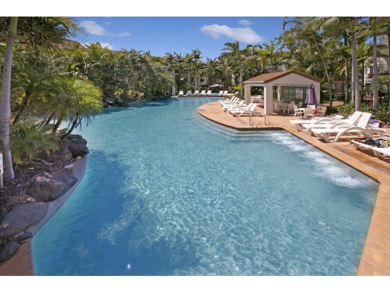 8/7 Redondo Avenue, Miami QLD 4220