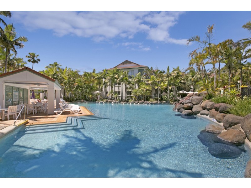 8/7 Redondo Avenue, Miami QLD 4220