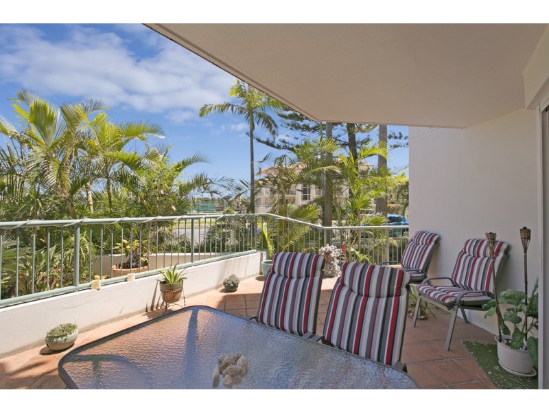 8/7 Redondo Avenue, Miami QLD 4220