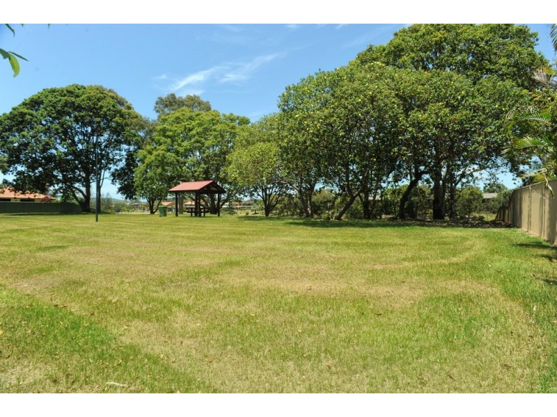 52 Honeyeater Drive, Burleigh Waters QLD 4220