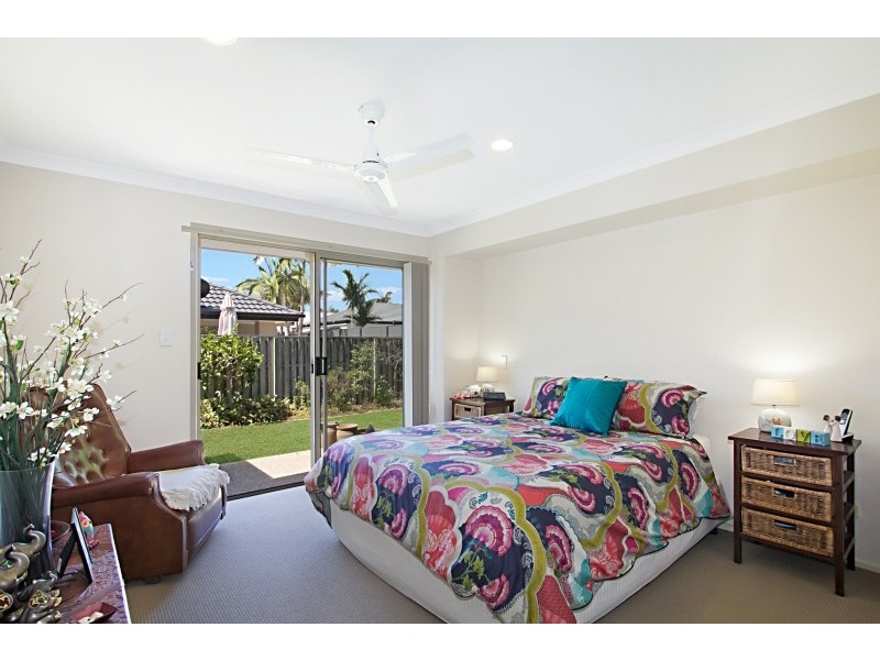 147 Harrier Drive, Burleigh Waters QLD 4220