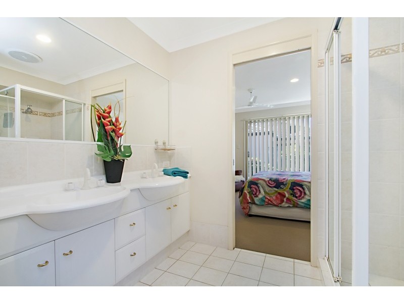 147 Harrier Drive, Burleigh Waters QLD 4220