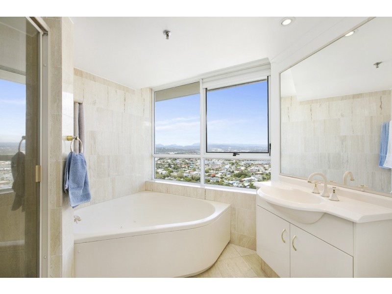 21A/3 Second Avenue, Burleigh Heads QLD 4220