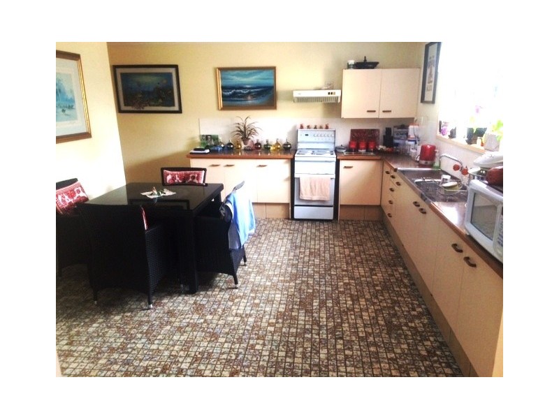 1/105 Mountain View Ave, Miami QLD 4220