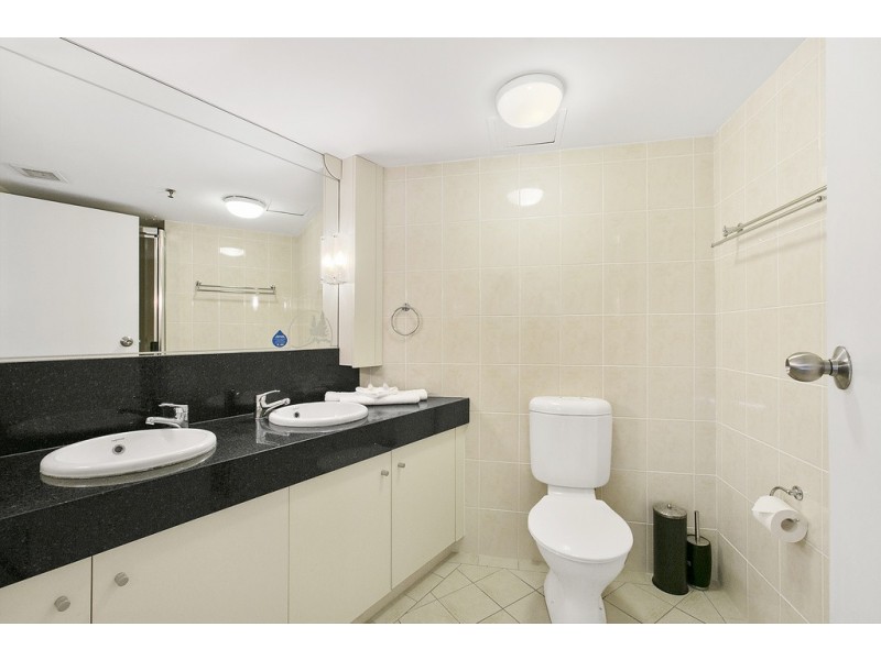 60/45 Hayle Street, Burleigh Heads QLD 4220