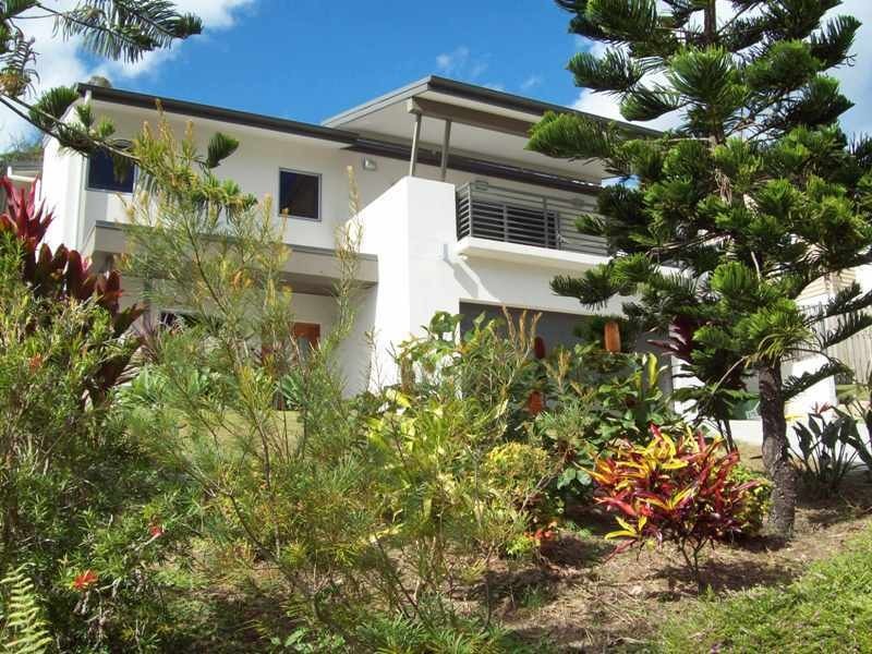 24 Wyangan Valley Way, Robina QLD 4226