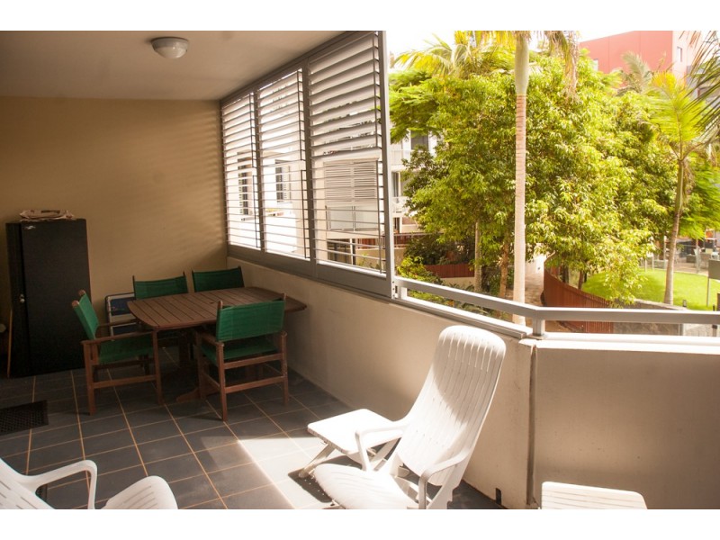 2040/1 Ocean Street, Burleigh Heads QLD 4220