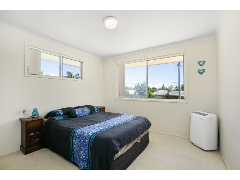 12 Curlew Crescent, Burleigh Waters QLD 4220