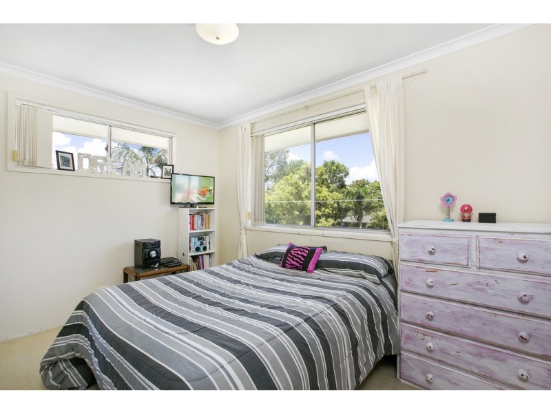 12 Curlew Crescent, Burleigh Waters QLD 4220