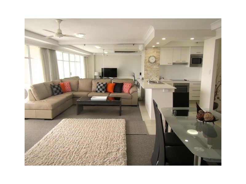 6B/3 Second Avenue, Burleigh Heads QLD 4220