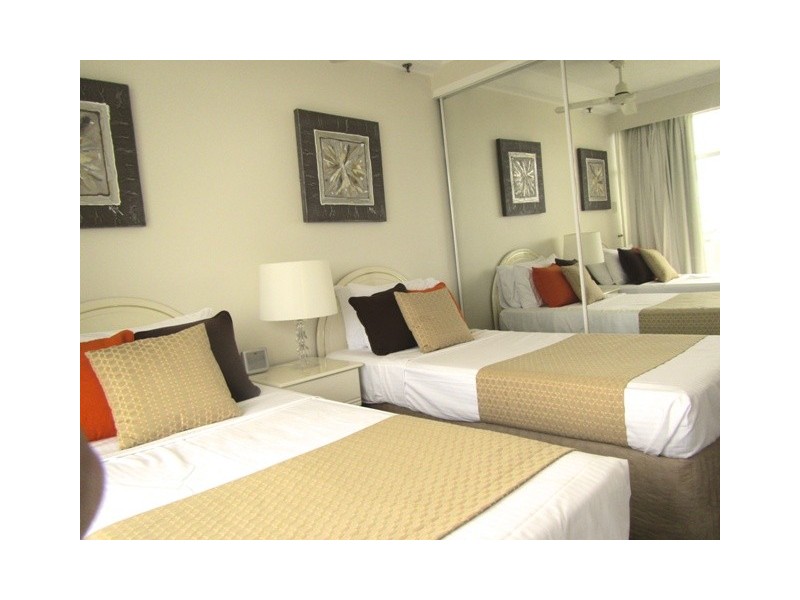 6B/3 Second Avenue, Burleigh Heads QLD 4220