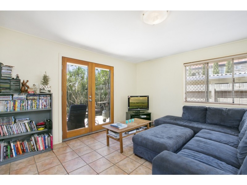 114 Nobby Parade, Miami QLD 4220