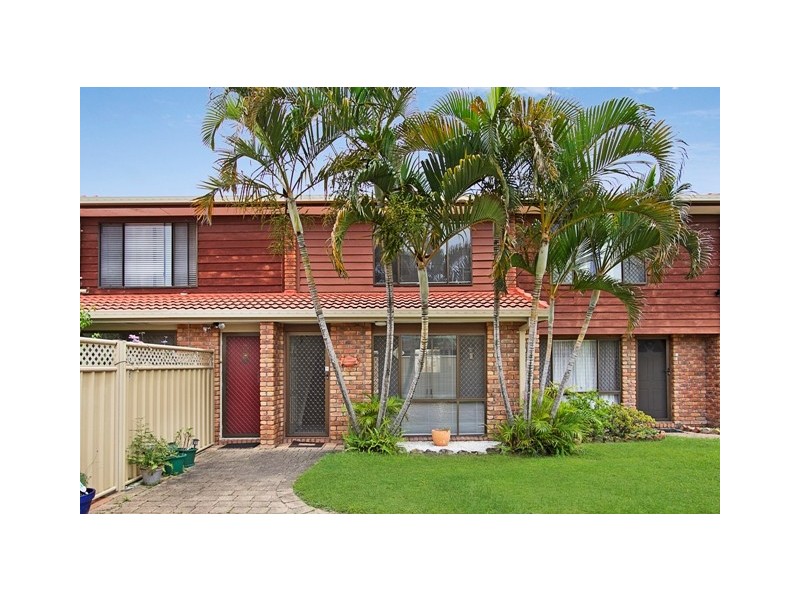 2/35 Frascott Avenue, Varsity Lakes QLD 4227