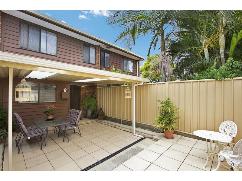 2/35 Frascott Avenue, Varsity Lakes QLD 4227