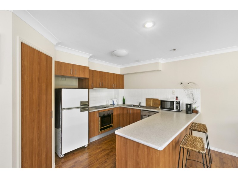 2/31 Tallebudgera Creek Road, Burleigh Heads QLD 4220
