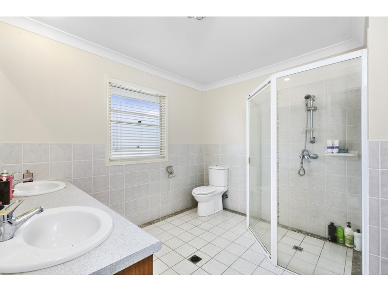 2/31 Tallebudgera Creek Road, Burleigh Heads QLD 4220