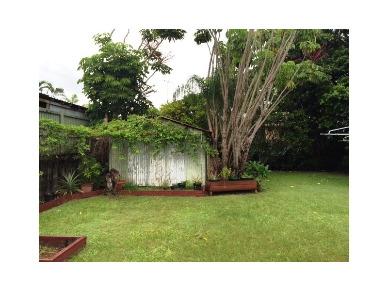 35 Acanthus Avenue, Burleigh Heads QLD 4220