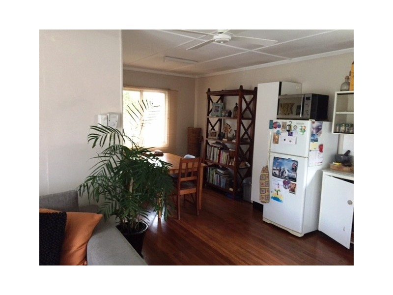 35 Acanthus Avenue, Burleigh Heads QLD 4220