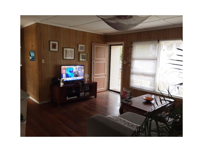 35 Acanthus Avenue, Burleigh Heads QLD 4220