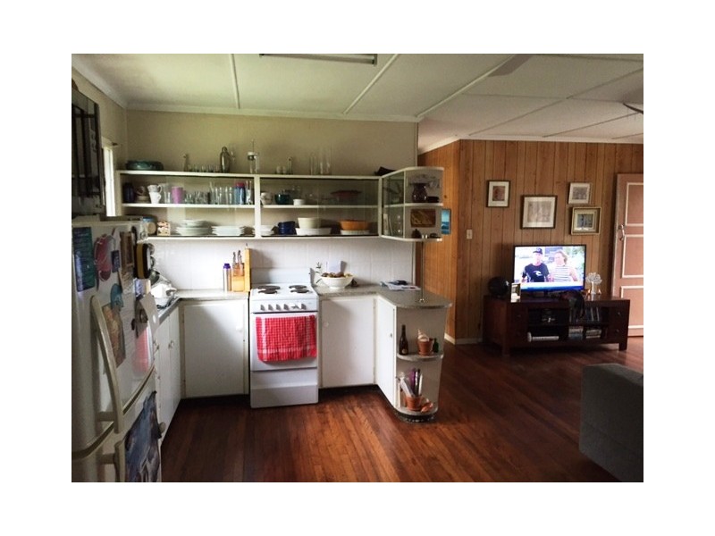 35 Acanthus Avenue, Burleigh Heads QLD 4220