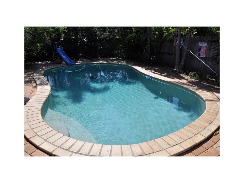 Burleigh Waters QLD 4220