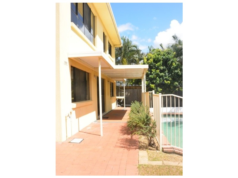 62 Sea Eagle Drive, Burleigh Waters QLD 4220