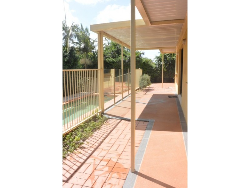 62 Sea Eagle Drive, Burleigh Waters QLD 4220