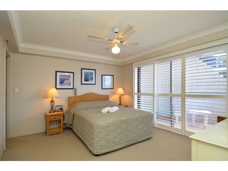 64/45 Hayle Street, Burleigh Heads QLD 4220