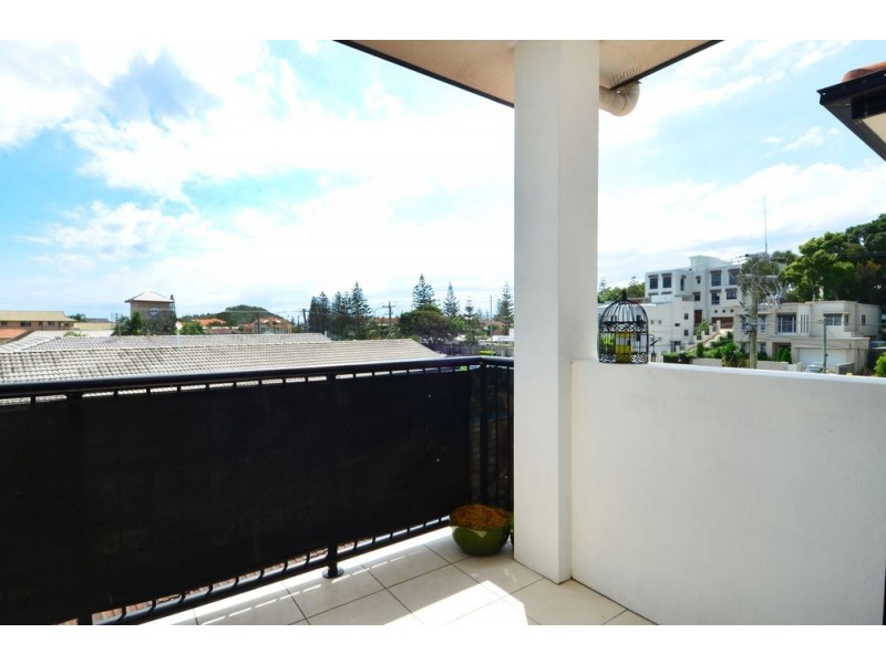 9/2008 Gold Coast Highway, Miami QLD 4220