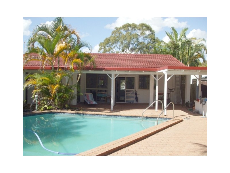 1 Parakeet Place, Burleigh Waters QLD 4220