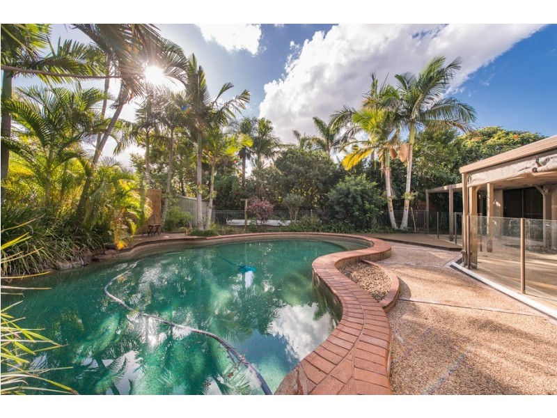 45 Rawlinna Drive, Mermaid Waters QLD 4218