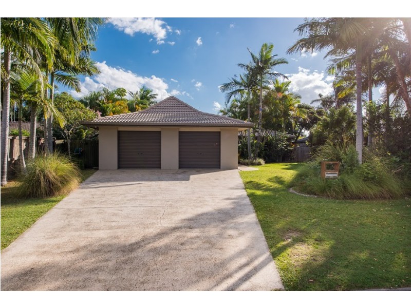 45 Rawlinna Drive, Mermaid Waters QLD 4218
