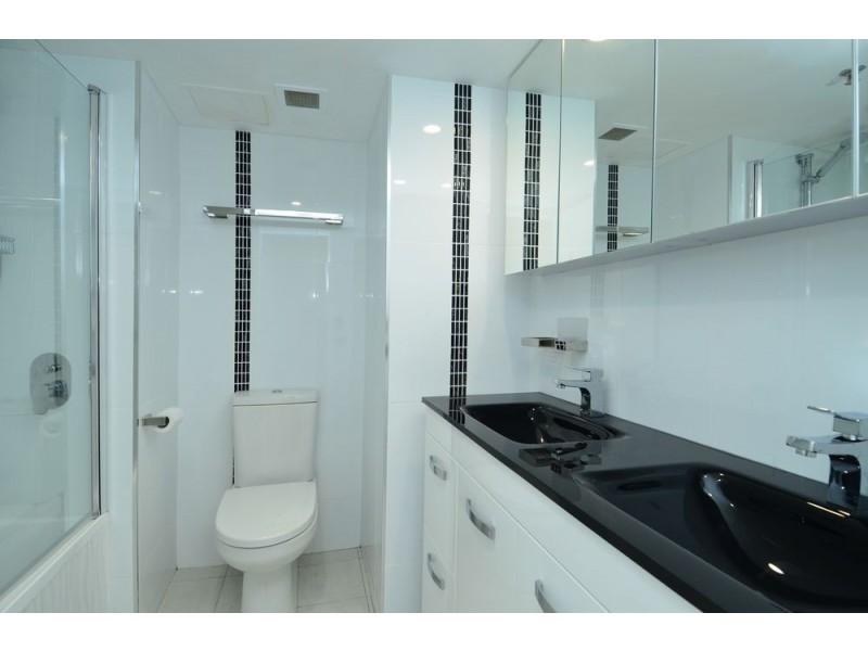 120/45 Hayle Street, Burleigh Heads QLD 4220