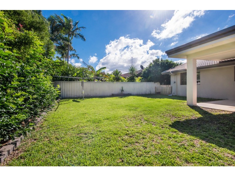 70 Mountain View Avenue, Burleigh Waters QLD 4220