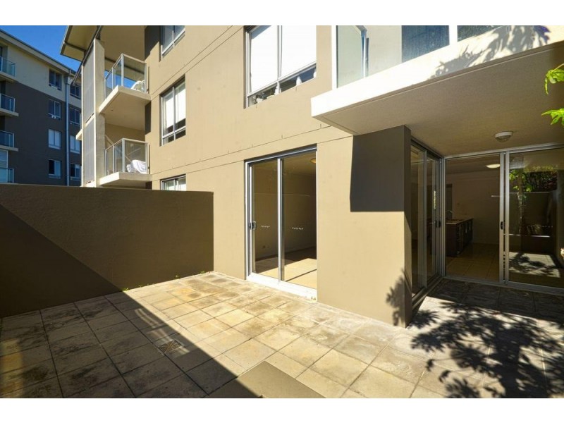 5104/12 Executive Drive, Burleigh Waters QLD 4220