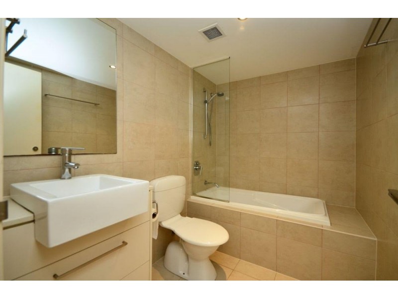 5104/12 Executive Drive, Burleigh Waters QLD 4220