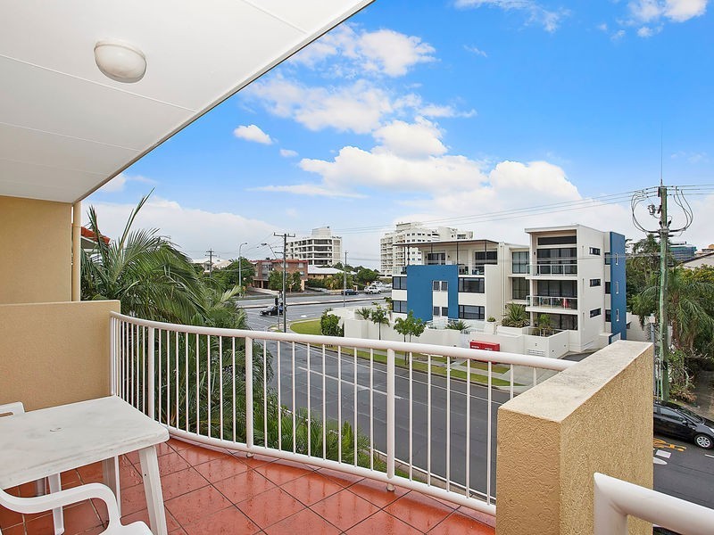 16/1 Tallebudgera Drive, Palm Beach QLD 4221