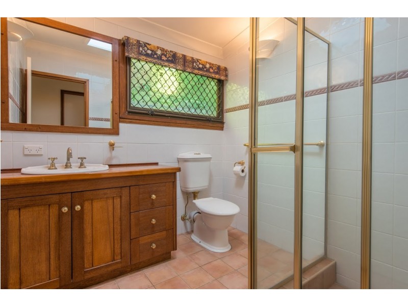 30 Mount Street, Burleigh Heads QLD 4220