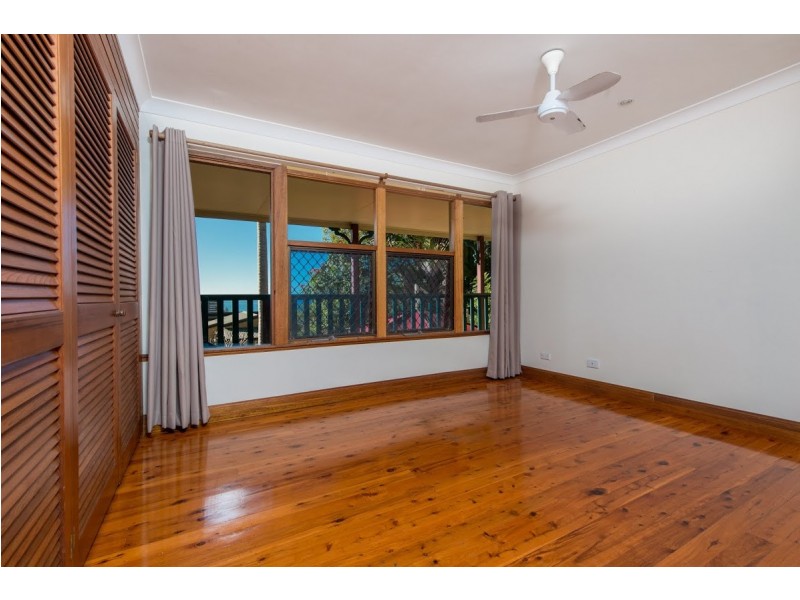 30 Mount Street, Burleigh Heads QLD 4220