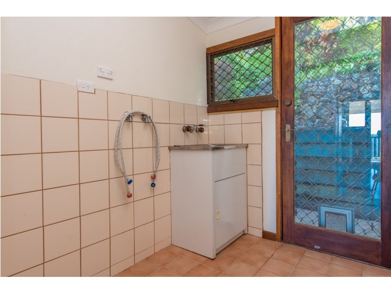 30 Mount Street, Burleigh Heads QLD 4220