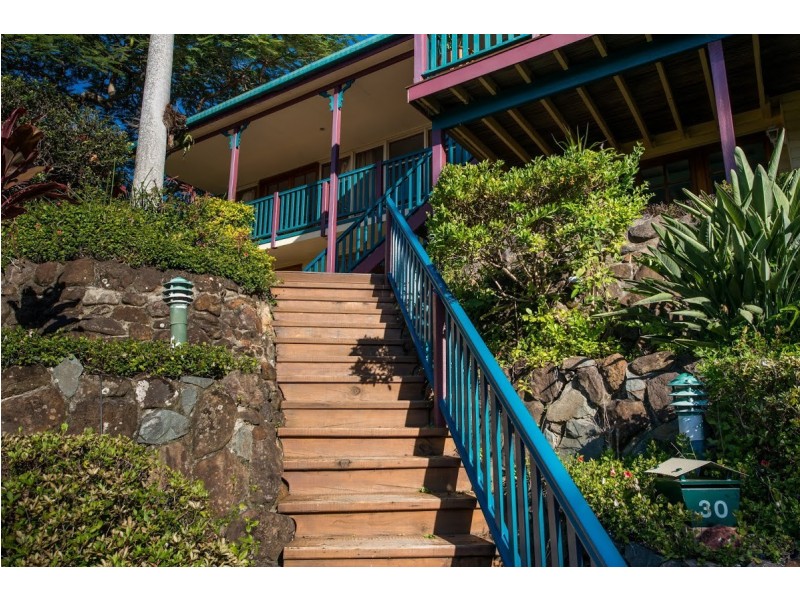 30 Mount Street, Burleigh Heads QLD 4220